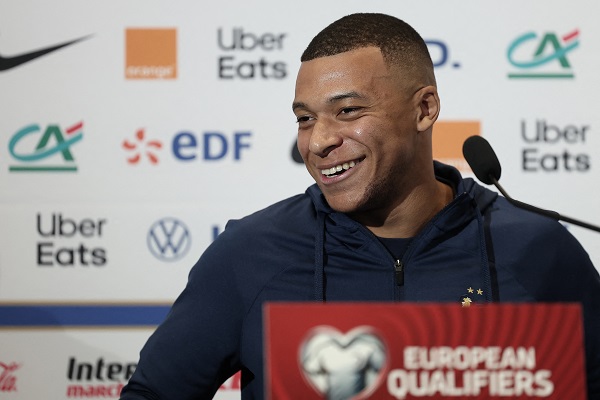 FBL-EURO-2024-QUALIFIER-FRA-PRESSER