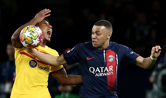 TOPSHOT-FBL-EUR-C1-PSG-BARCELONA