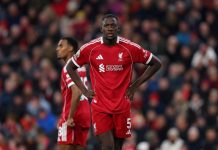 Arne Slot no dudó en atacar a Ibrahima Konaté por los malos resultados del Liverpool