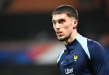 El Tottenham se fija en Robin Risser como posible relevo de Vicario