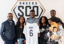 Isaac Sadila, pretendido por cinco clubes franceses, firma con el Angers