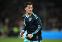 Chelsea y United siguen de cerca a Angelo Stiller