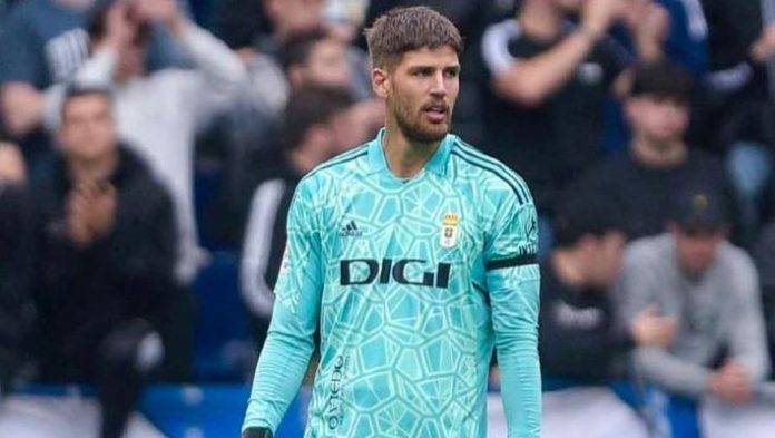 Quentin Braat de Rodez es elegido mejor portero de la temporada en la Ligue 2