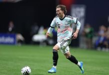 PSG mueve ficha por Mika Godts y Luis Campos aparece en escena