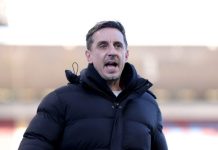 Lejos de retractarse, Gary Neville apuntó otra vez contra Cuti y Lisandro: «Sin Messi sería otra historia»