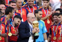 La RFEF prepara la renovación de Luis de la Fuente hasta 2030 después del Mundial conquistado