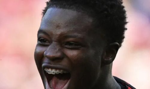 Alphadjo Cissé irrumpe con fuerza y pone en duda el futuro de Rafael Leão en el AC Milán