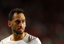El Inter prepara una reunión con Çalhanoglu para negociar su renovación