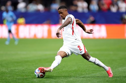 Ezri Konsa
