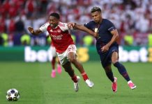 Arsenal ofrece a Myles Lewis-Skelly al Manchester United por 53 M€