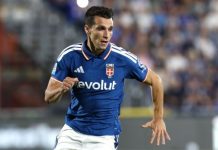 Tzolis y Douvikas obran la remontada de Grecia ante Serbia en la Liga de Naciones