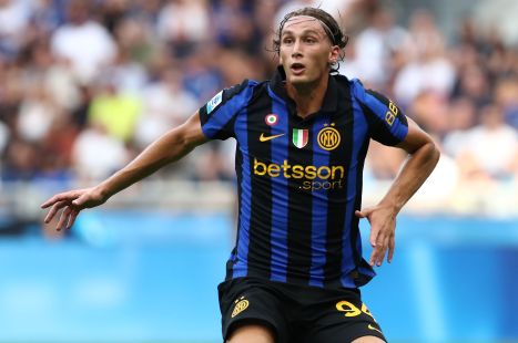 El Arsenal ya sigue de cerca al delantero del Inter Pio Esposito como objetivo para 2027